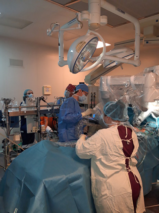 Первая в России операция на сердце, проведенная роботом